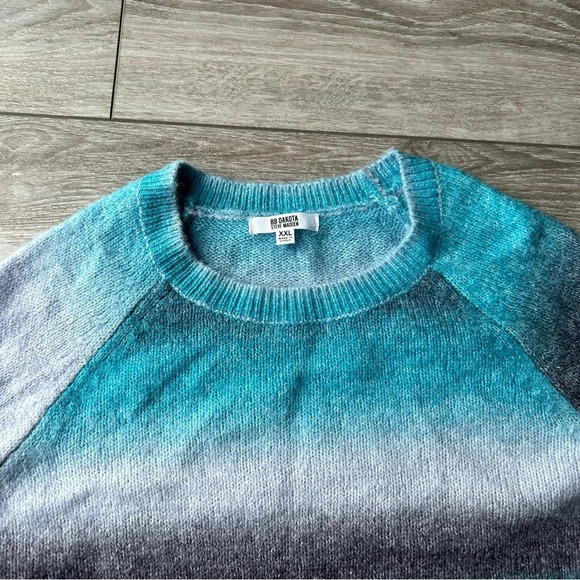 BB DAKOTA by Steve Madden  Ladies Ombre Wool Sweater - Picture 7 of 16